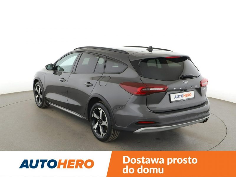 Ford Focus automat mHEV full LED virtual cocpit navi klima auto Mk4 (2018-)