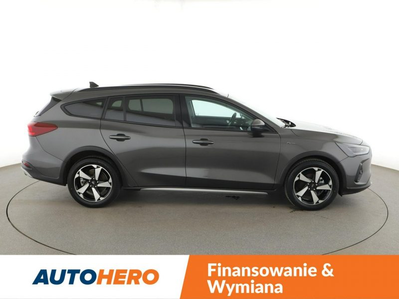 Ford Focus automat mHEV full LED virtual cocpit navi klima auto Mk4 (2018-)