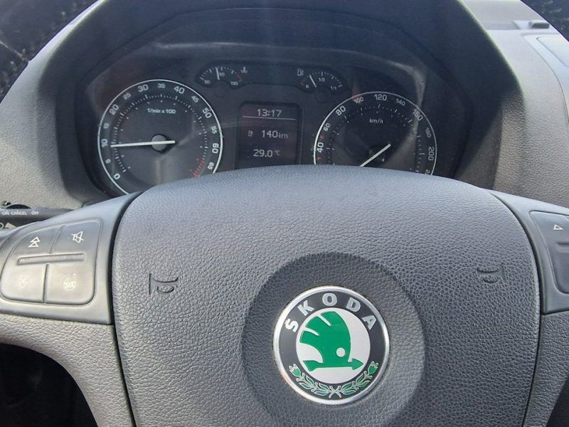 Škoda Octavia (Nr. 135 ) Octavia II 1.6 Benzyna, Klima, parktronik II (2004-2013)