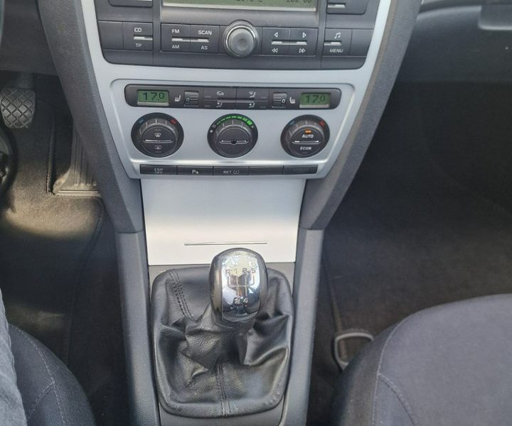 Škoda Octavia (Nr. 135 ) Octavia II 1.6 Benzyna, Klima, parktronik II (2004-2013)