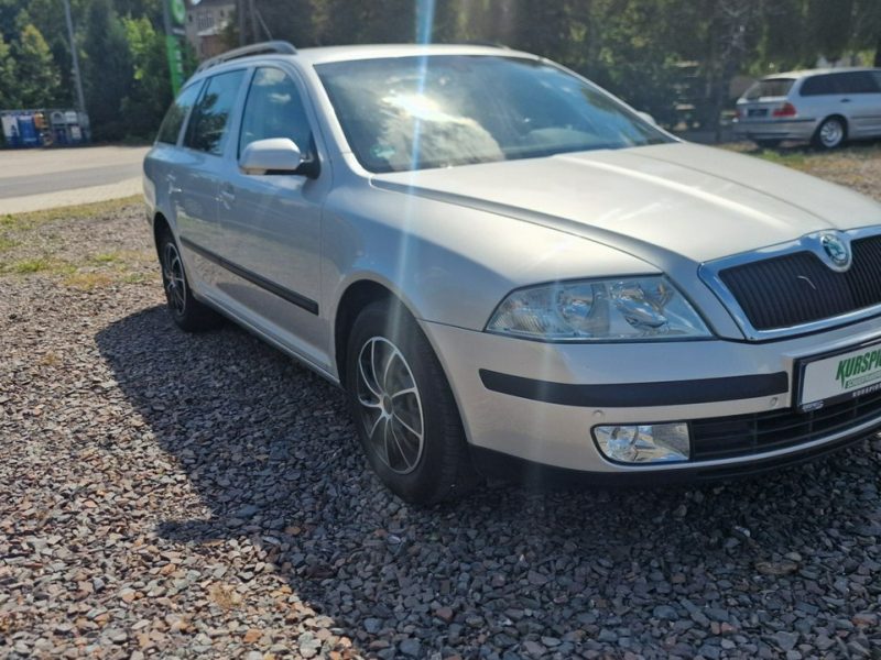 Škoda Octavia (Nr. 135 ) Octavia II 1.6 Benzyna, Klima, parktronik II (2004-2013)