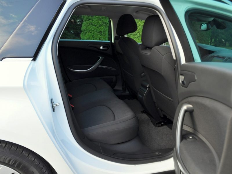 Citroen C5 2.0HDI(163KM)*Lift*Led*Duża Navi*Welur*Reling*2xParktronik*Alu17"ASO III (2008-)