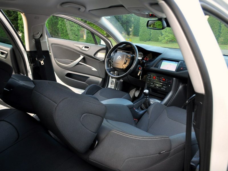 Citroen C5 2.0HDI(163KM)*Lift*Led*Duża Navi*Welur*Reling*2xParktronik*Alu17"ASO III (2008-)