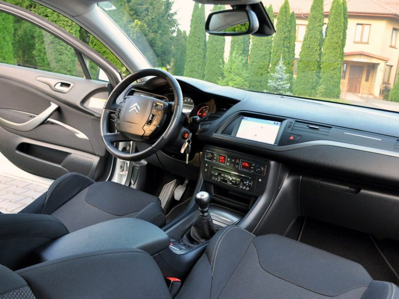 Citroen C5 2.0HDI(163KM)*Lift*Led*Duża Navi*Welur*Reling*2xParktronik*Alu17"ASO III (2008-)