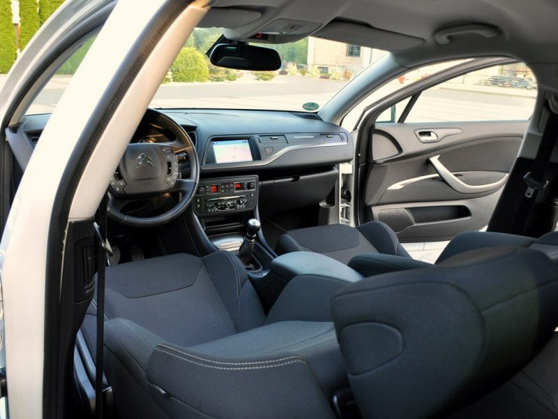 Citroen C5 2.0HDI(163KM)*Lift*Led*Duża Navi*Welur*Reling*2xParktronik*Alu17"ASO III (2008-)