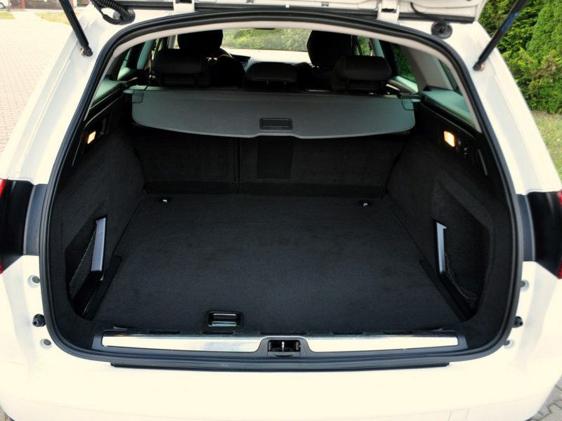 Citroen C5 2.0HDI(163KM)*Lift*Led*Duża Navi*Welur*Reling*2xParktronik*Alu17"ASO III (2008-)