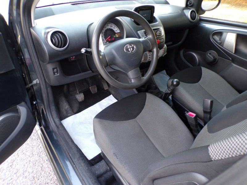 Toyota Aygo Navigacja /LED/Klima /1,0 /2014r /I Właść I (2005-2014)
