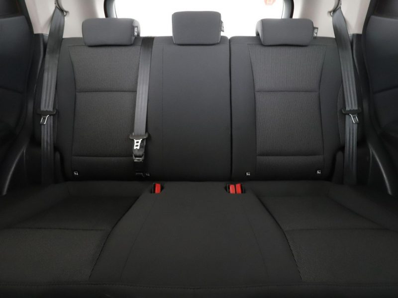 SsangYong Tivoli Historia serwisowa Klimatyzacja Czujniki parkowania El. szyby Bluetoot