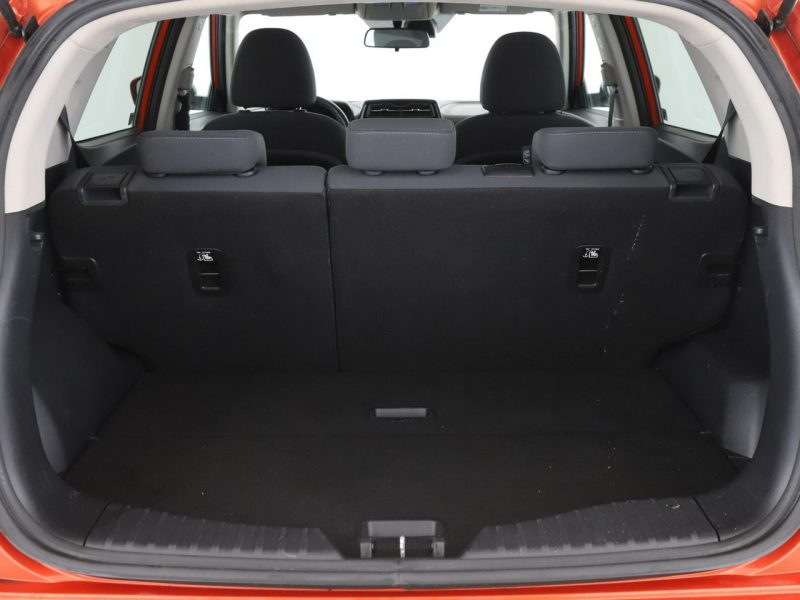 SsangYong Tivoli Historia serwisowa Klimatyzacja Czujniki parkowania El. szyby Bluetoot