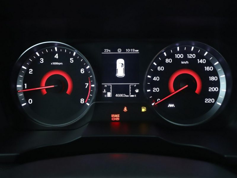 SsangYong Tivoli Historia serwisowa Klimatyzacja Czujniki parkowania El. szyby Bluetoot