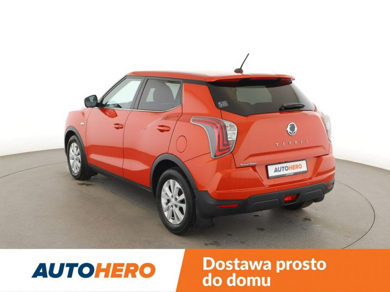 SsangYong Tivoli Historia serwisowa Klimatyzacja Czujniki parkowania El. szyby Bluetoot