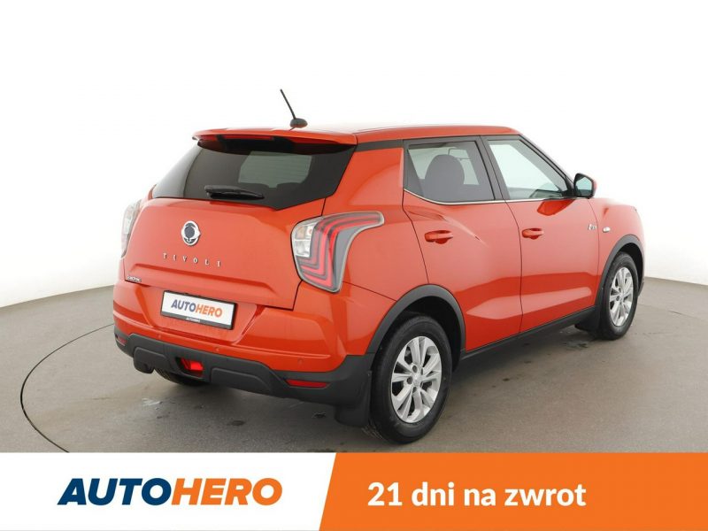 SsangYong Tivoli Historia serwisowa Klimatyzacja Czujniki parkowania El. szyby Bluetoot