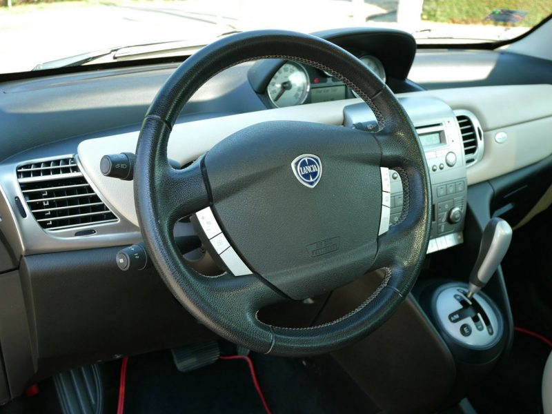 Lancia Ypsilon 1.4 16V 95KM Platino Automat Panorama -2xKlimatr -1 Wł od 8 lat III (2003-2011)