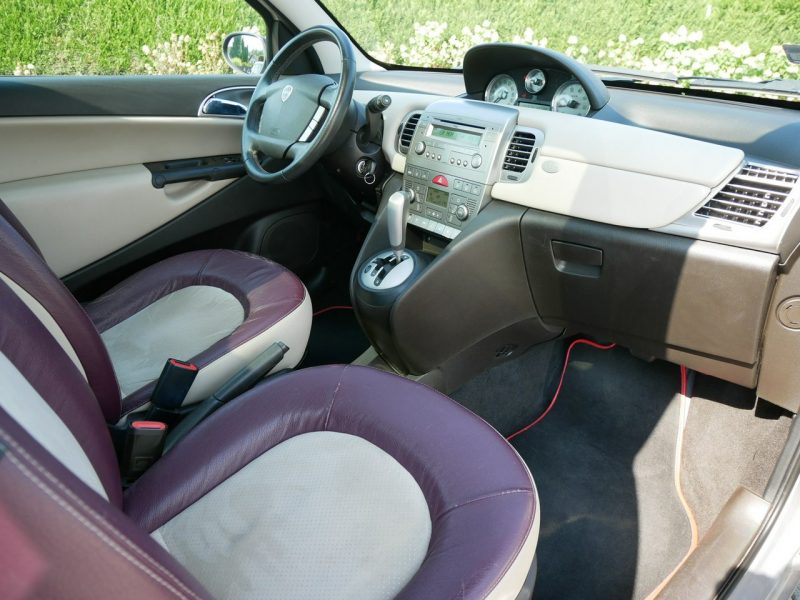 Lancia Ypsilon 1.4 16V 95KM Platino Automat Panorama -2xKlimatr -1 Wł od 8 lat III (2003-2011)