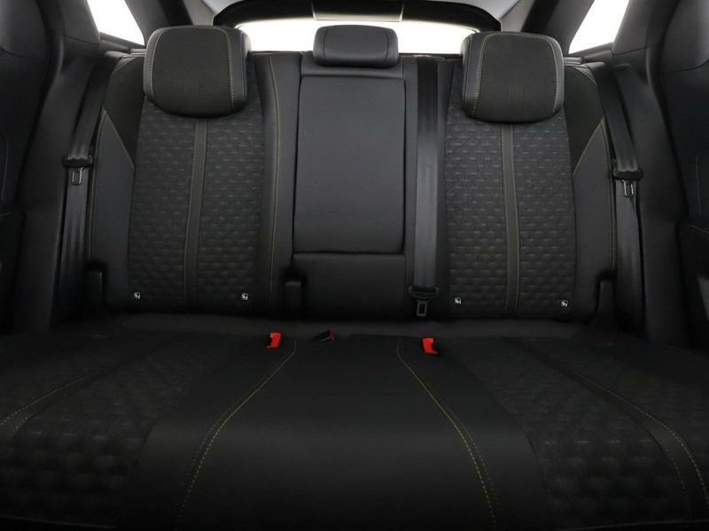 Peugeot 3008 FV23% Niski przebieg Historia serwisowa Plug-In Hybrid Navi Kamera II (2016-)