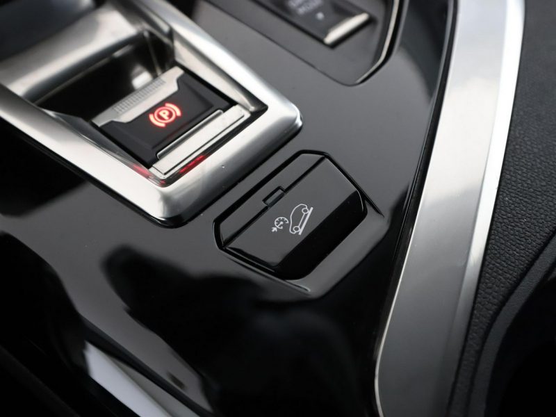 Peugeot 3008 FV23% Niski przebieg Historia serwisowa Plug-In Hybrid Navi Kamera II (2016-)