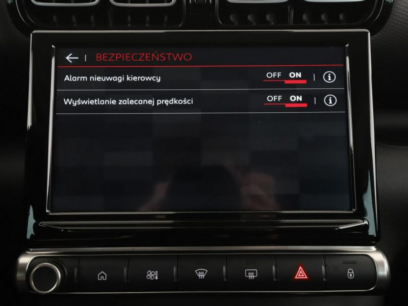 Citroen C3 Aircross PDC hak klima auto tempomat navi bluetooth