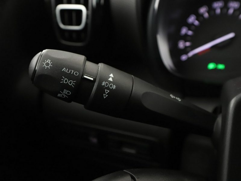 Citroen C3 Aircross PDC hak klima auto tempomat navi bluetooth