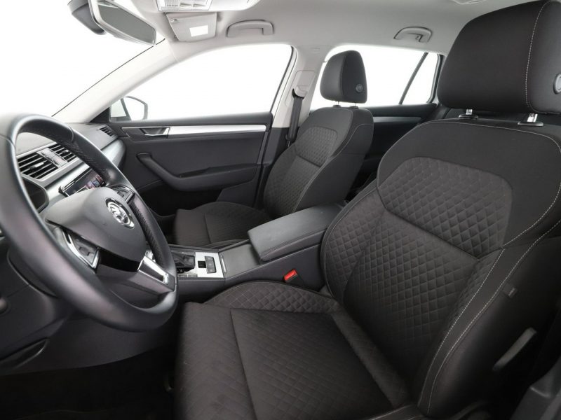 Škoda Superb Plug-in Hybrid Ambition automat navi grzane fotele climatronic PDC tem III (2015-2023)