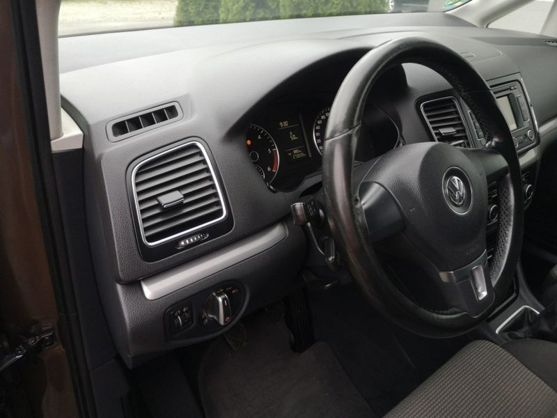 Volkswagen Sharan 2.0TDI 140KM Klimatronic Tempomat Parktonic Navi 7 osób Gwarancja II (2010-)