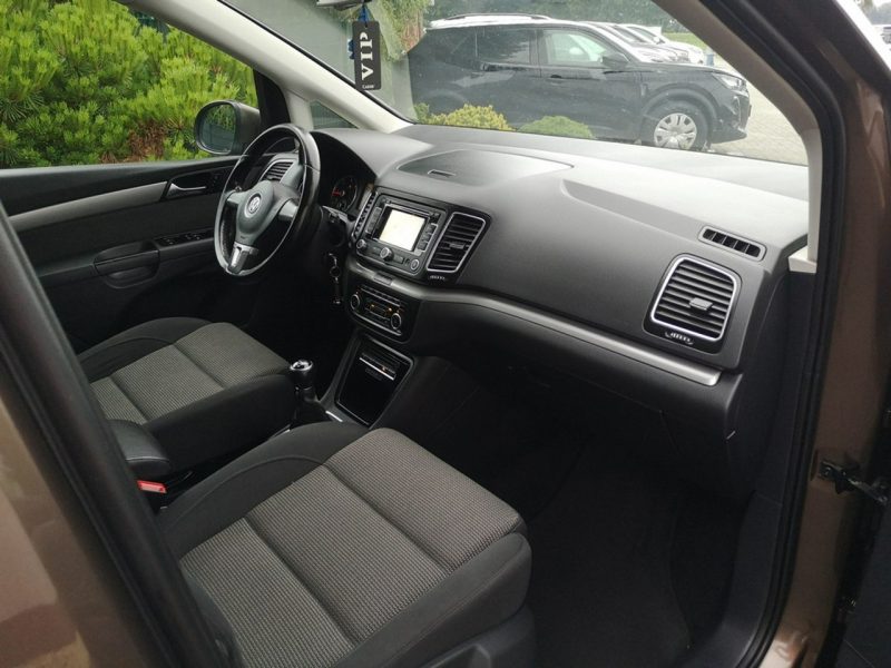 Volkswagen Sharan 2.0TDI 140KM Klimatronic Tempomat Parktonic Navi 7 osób Gwarancja II (2010-)
