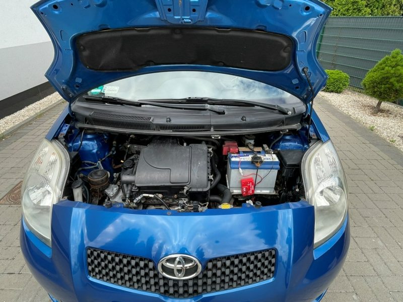Toyota Yaris 1.0 Benzyna 69KM Klimatyzacja Elektryka Isofix Sprawadzony II (2005-2011)