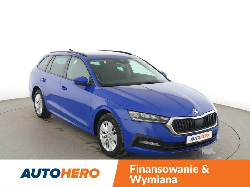 Škoda Octavia Ambition automat 150KM virtual navi PDC grzane fotele ACC LED climatro IV (2020-)
