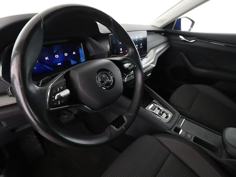 Škoda Octavia Ambition automat 150KM virtual navi PDC grzane fotele ACC LED climatro IV (2020-)