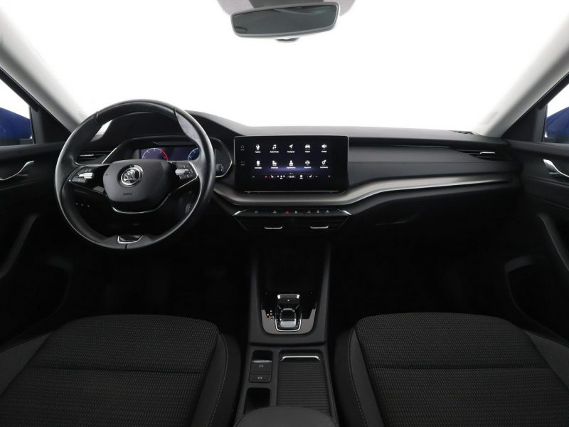 Škoda Octavia Ambition automat 150KM virtual navi PDC grzane fotele ACC LED climatro IV (2020-)
