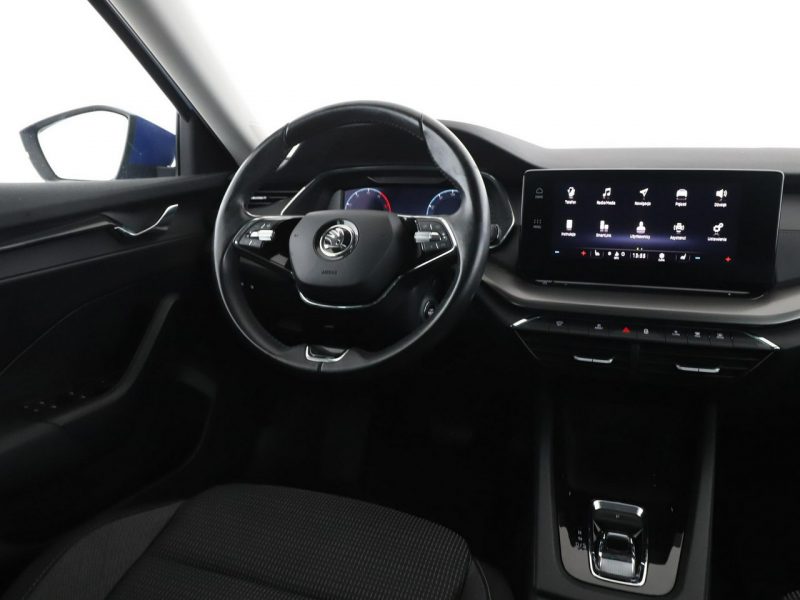 Škoda Octavia Ambition automat 150KM virtual navi PDC grzane fotele ACC LED climatro IV (2020-)