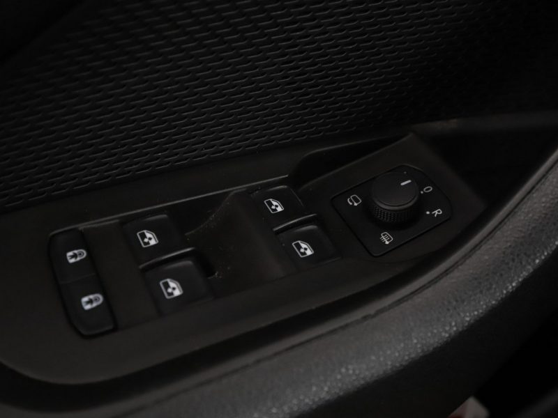 Škoda Octavia Ambition automat 150KM virtual navi PDC grzane fotele ACC LED climatro IV (2020-)