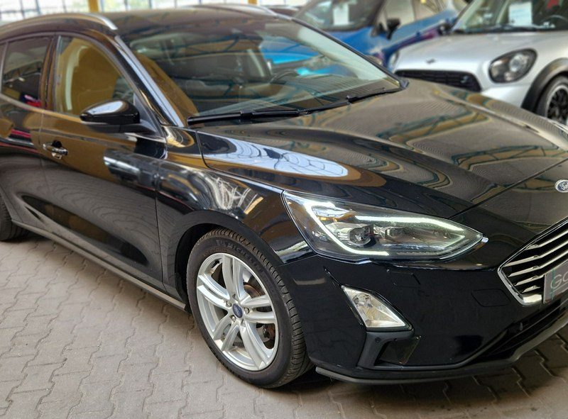 Ford Focus ZOBACZ OPIS !! W PODANEJ CENIE MOŻLIWA ROCZNA GWARANCJA !!! Mk4 (2018-)