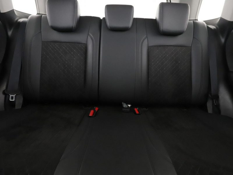 Suzuki Vitara navi klima auto grzane fotele kamera czujniki parkowania półskóra II (2015-2019)
