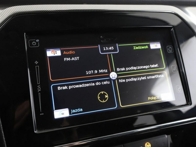 Suzuki Vitara navi klima auto grzane fotele kamera czujniki parkowania półskóra II (2015-2019)