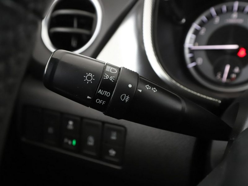 Suzuki Vitara navi klima auto grzane fotele kamera czujniki parkowania półskóra II (2015-2019)
