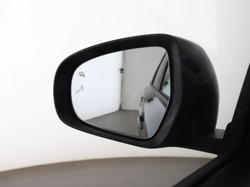 Suzuki Vitara navi klima auto grzane fotele kamera czujniki parkowania półskóra II (2015-2019)