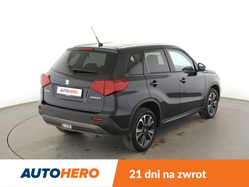 Suzuki Vitara navi klima auto grzane fotele kamera czujniki parkowania półskóra II (2015-2019)