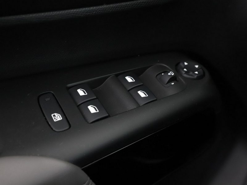 Citroen C5 Aircross 1.2T Business Plus Nawigacja Aktywny Tempomat Asystenci Kamera PDC LED