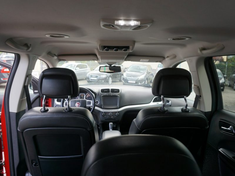 Fiat Freemont polski salon, crossover klasy wyższej. I rej. grudzień 2015 r.