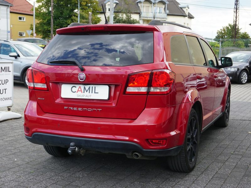 Fiat Freemont polski salon, crossover klasy wyższej. I rej. grudzień 2015 r.