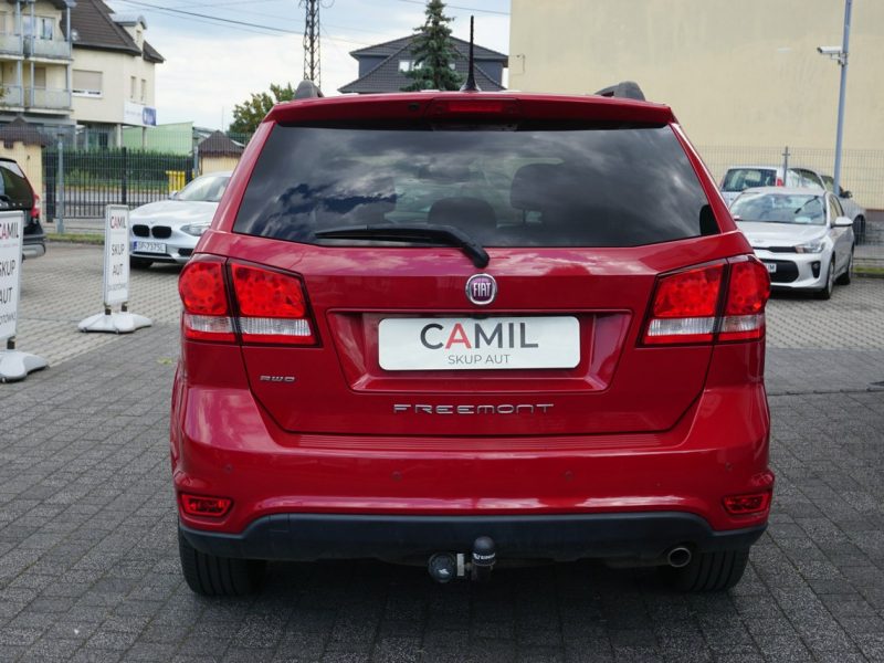 Fiat Freemont polski salon, crossover klasy wyższej. I rej. grudzień 2015 r.