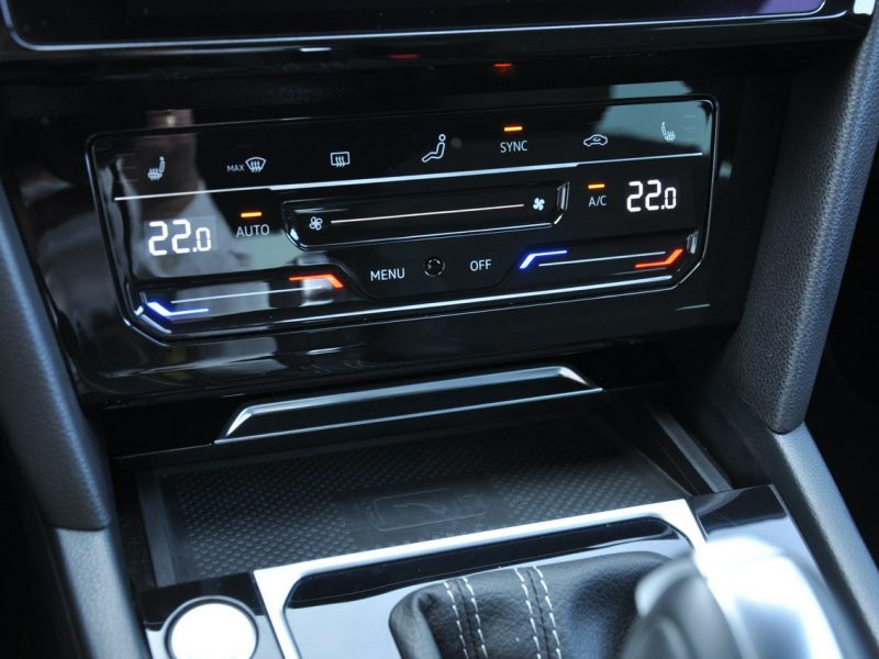 Volkswagen Arteon 2.0TSI 190KM DSG R-Line Kamery360 El.Klapa AppConnect SalonPL Gwar.