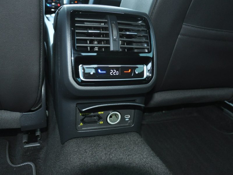 Volkswagen Arteon 2.0TSI 190KM DSG R-Line Kamery360 El.Klapa AppConnect SalonPL Gwar.