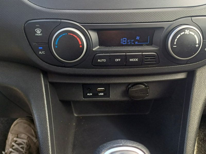 Hyundai i10 1.0 Benzyna 67KM Nawigacja Klimatronic II (2013-)