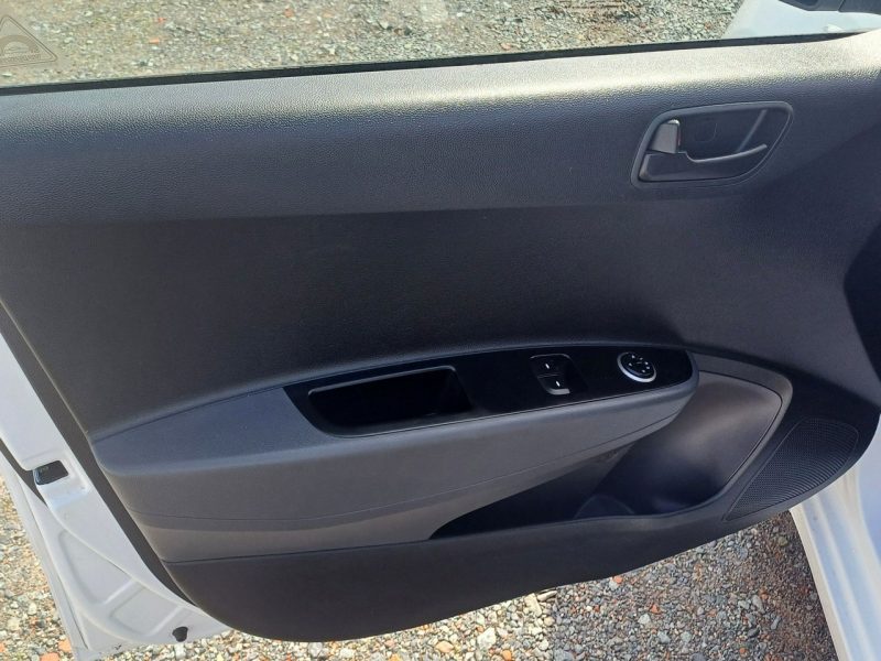 Hyundai i10 1.0 Benzyna 67KM Nawigacja Klimatronic II (2013-)