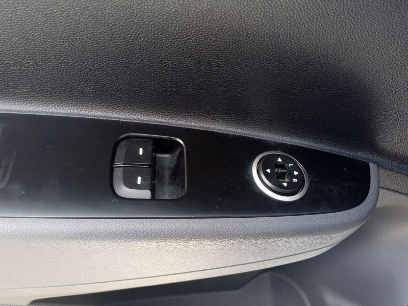Hyundai i10 1.0 Benzyna 67KM Nawigacja Klimatronic II (2013-)