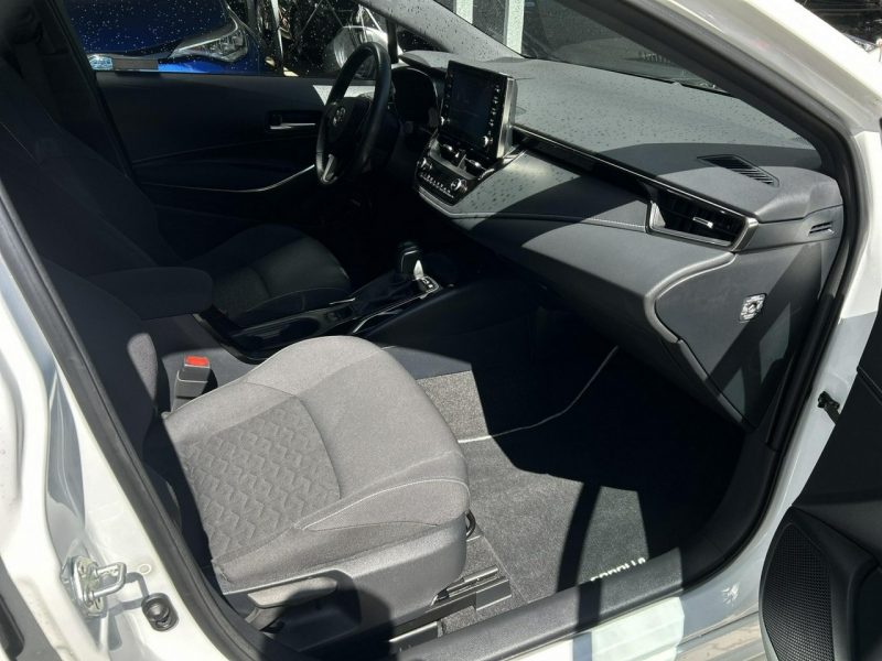Toyota Corolla 1.8 Hybrid COMFORT TECH, salon Polska, gwarancja, FV23% Seria E16 (2012-)