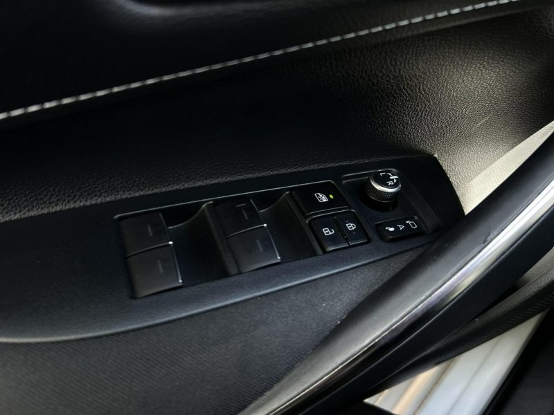 Toyota Corolla 1.8 Hybrid COMFORT TECH, salon Polska, gwarancja, FV23% Seria E16 (2012-)