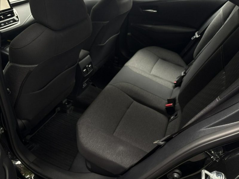Toyota Corolla 1.8 Hybrid COMFORT TECH, salon Polska, gwarancja, FV23% Seria E16 (2012-)