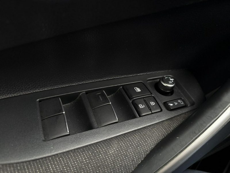 Toyota Corolla 1.8 Hybrid COMFORT TECH, salon Polska, gwarancja, FV23% Seria E16 (2012-)